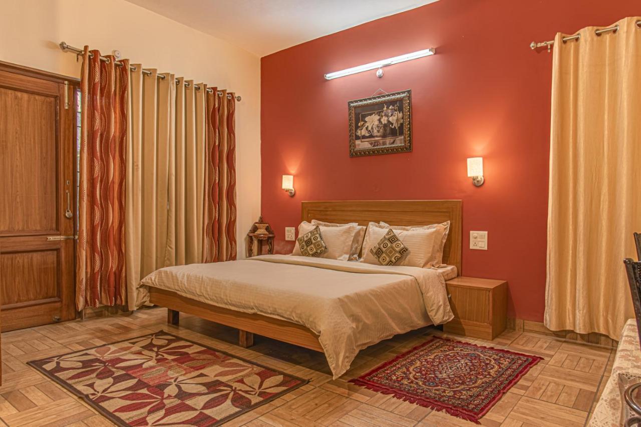 The Green Heights Cottage Касаулі Екстер'єр фото